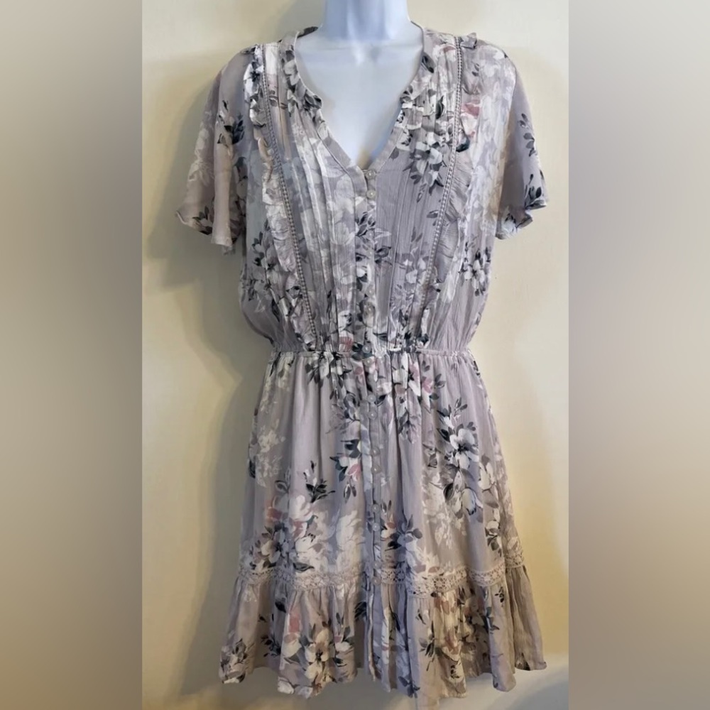 NWT  American Rag Size Small Lavender Floral Dress Retails @ $ 69.50